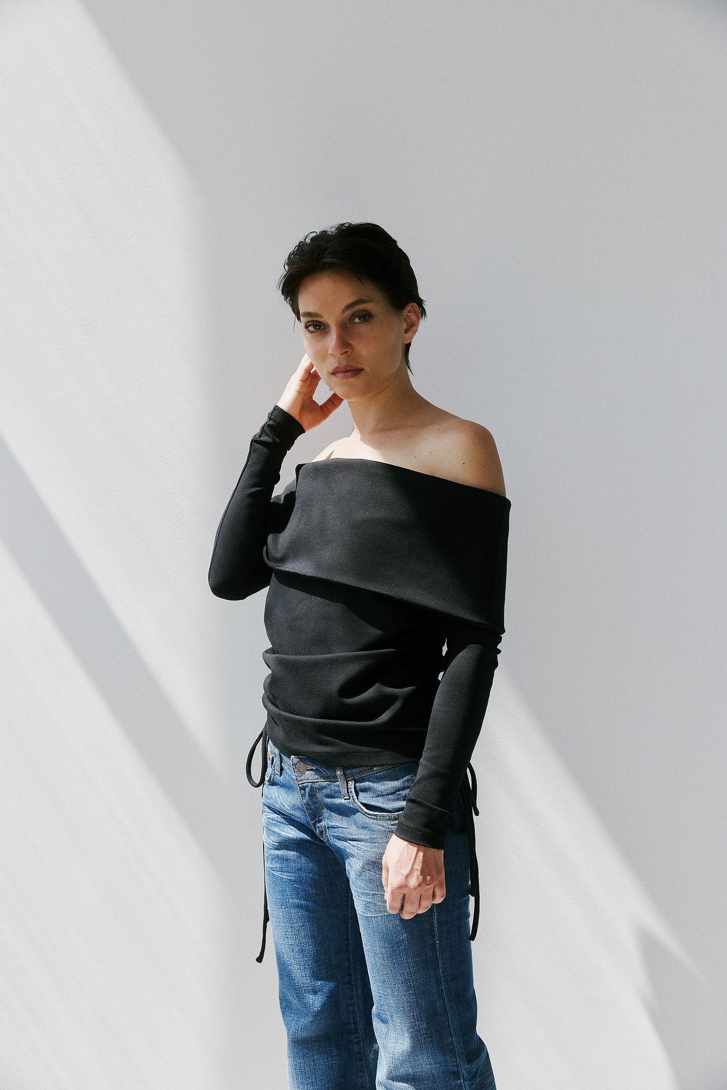 Bari Drop Shoulder Long Sleeve - Black