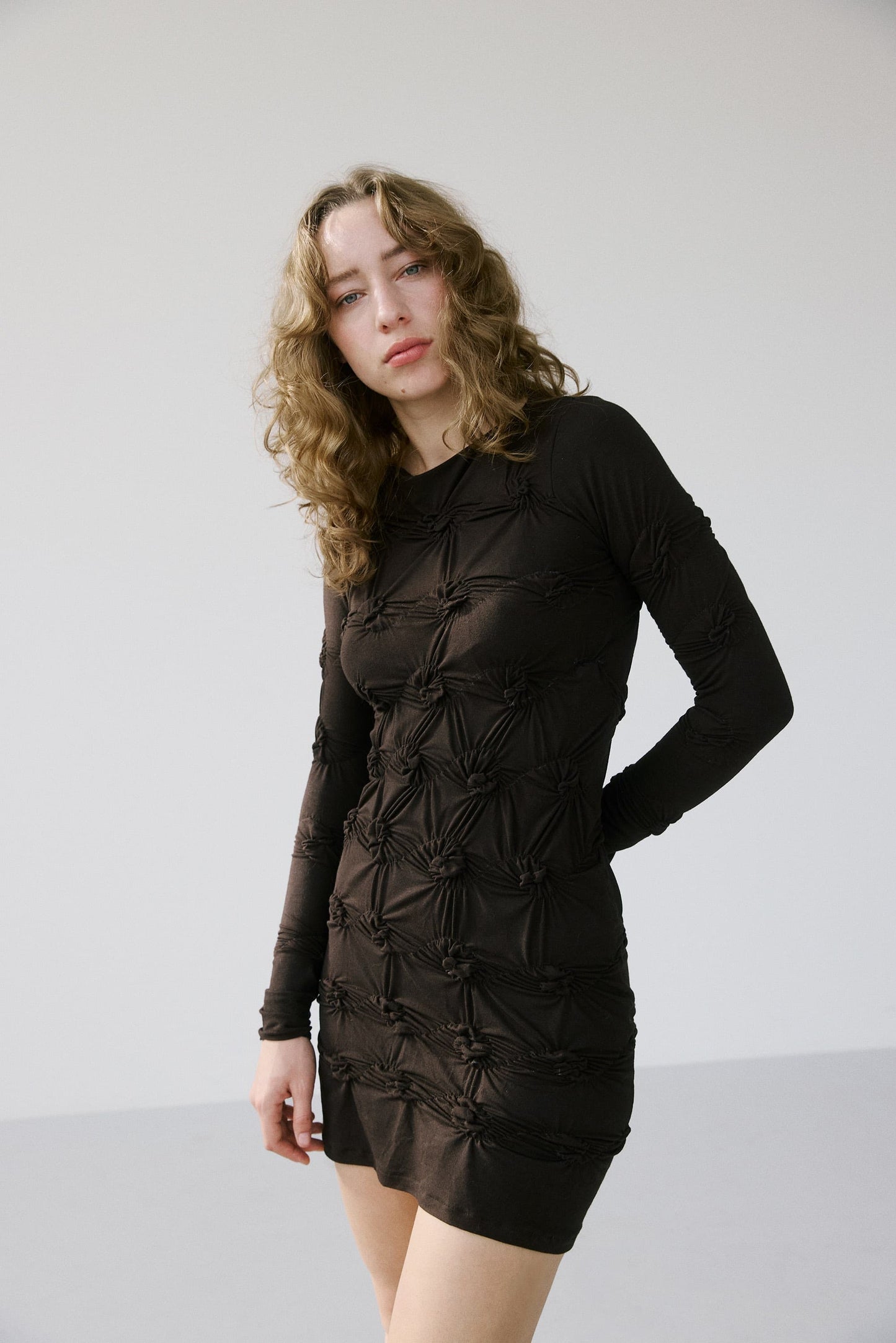 Ondulina long sleeve dress – dark chocolate brown