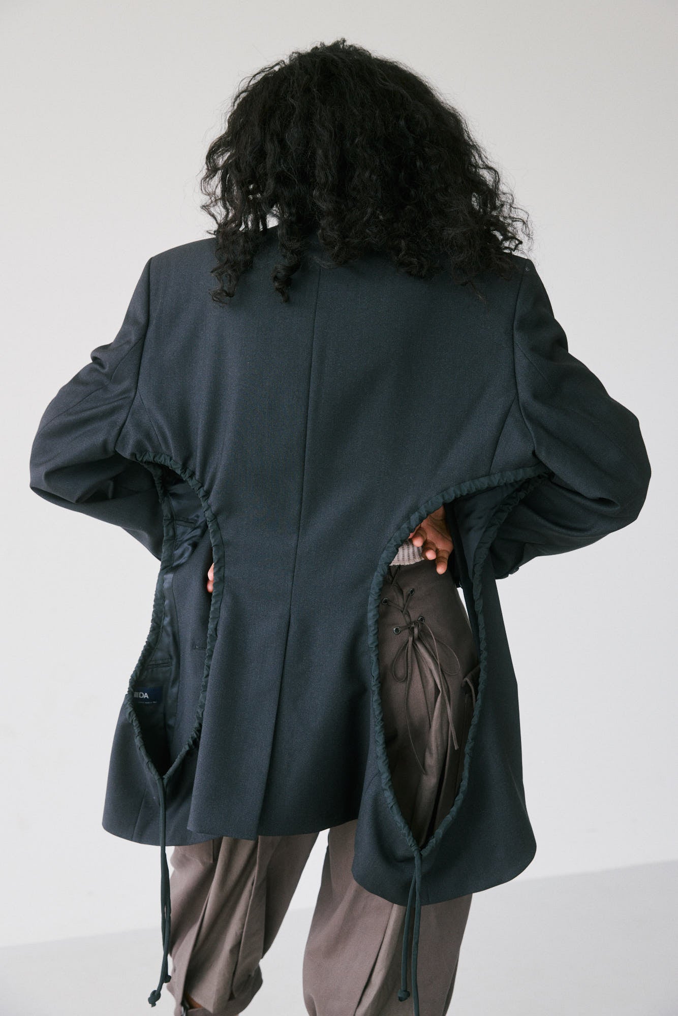 Liz Tailored Jacket – Charcoal/Black