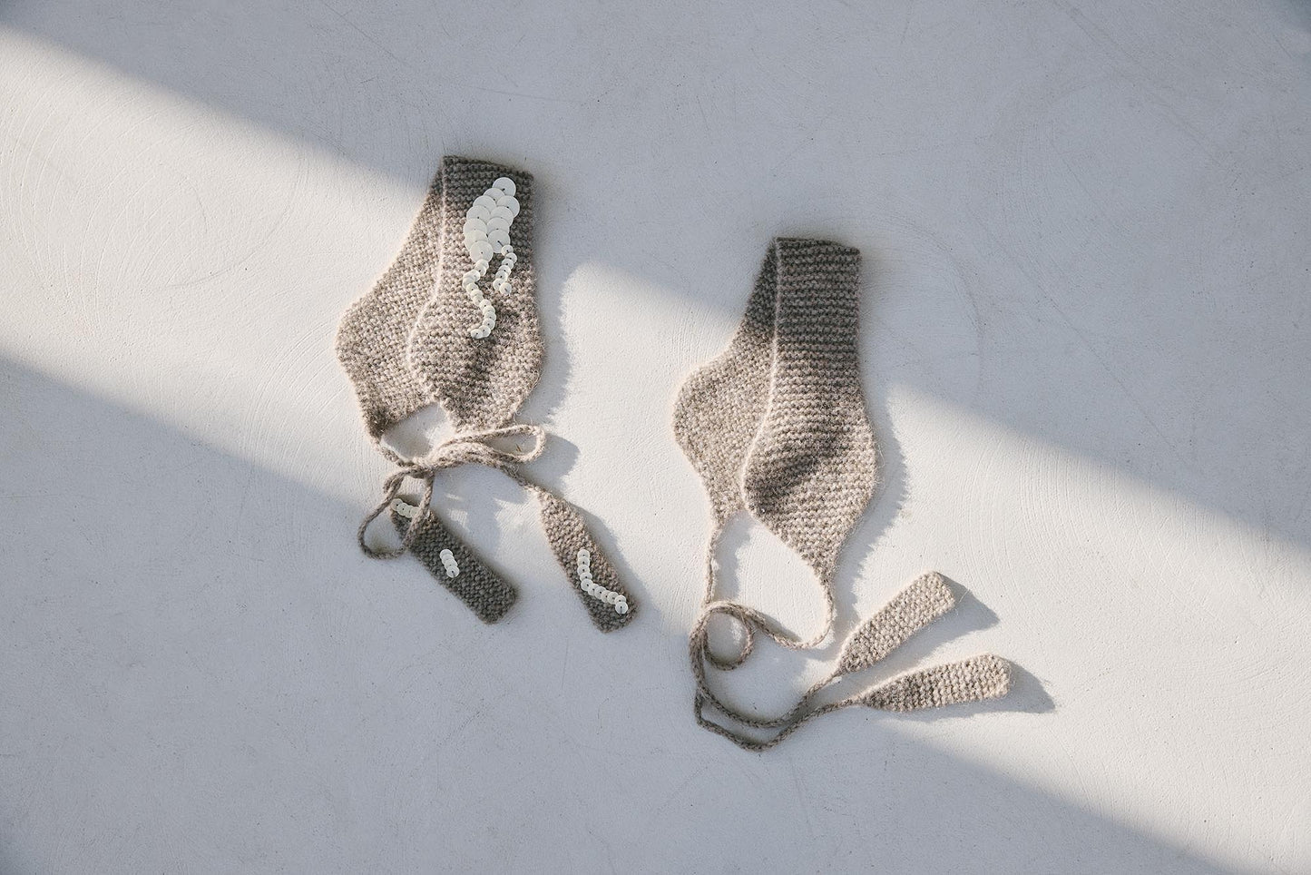 Maruschka Emobroidered Hairband – Soft Grey