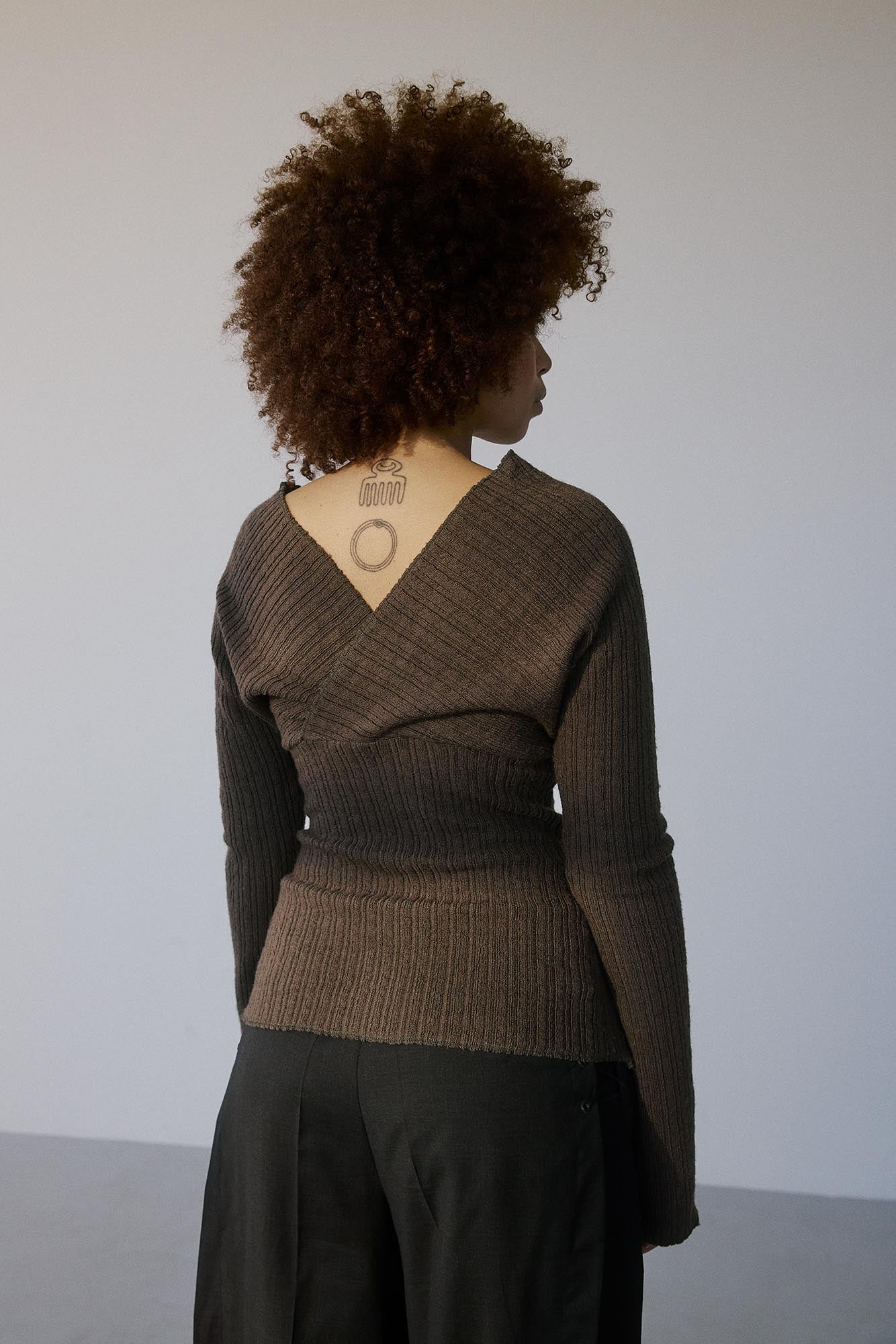 Tsunade Reversible Sweater – Deep Olive
